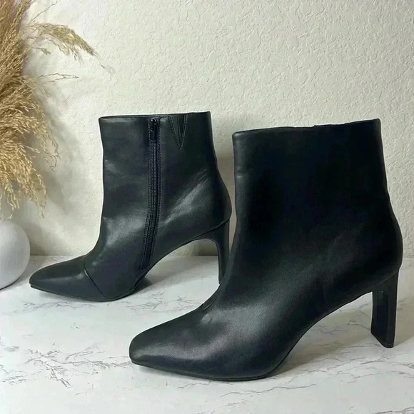 NEW Alfani Women's Terrie Square-Toe Black Booties Size 11M - Picture 1 of 9